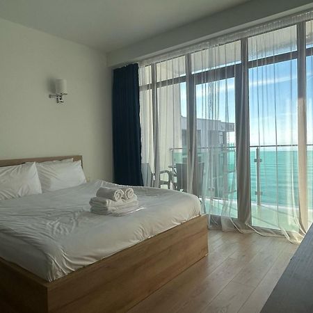Aqua Batumi Hotel & Apartments Exteriör bild